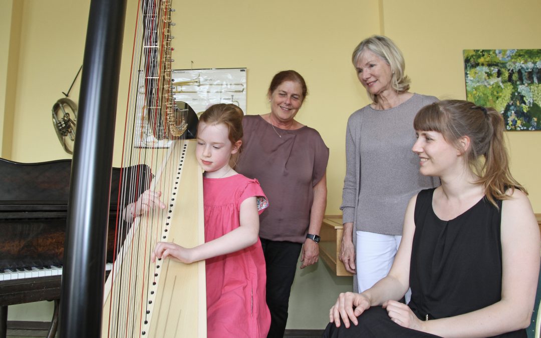 Konzertharfe für die Musikschule